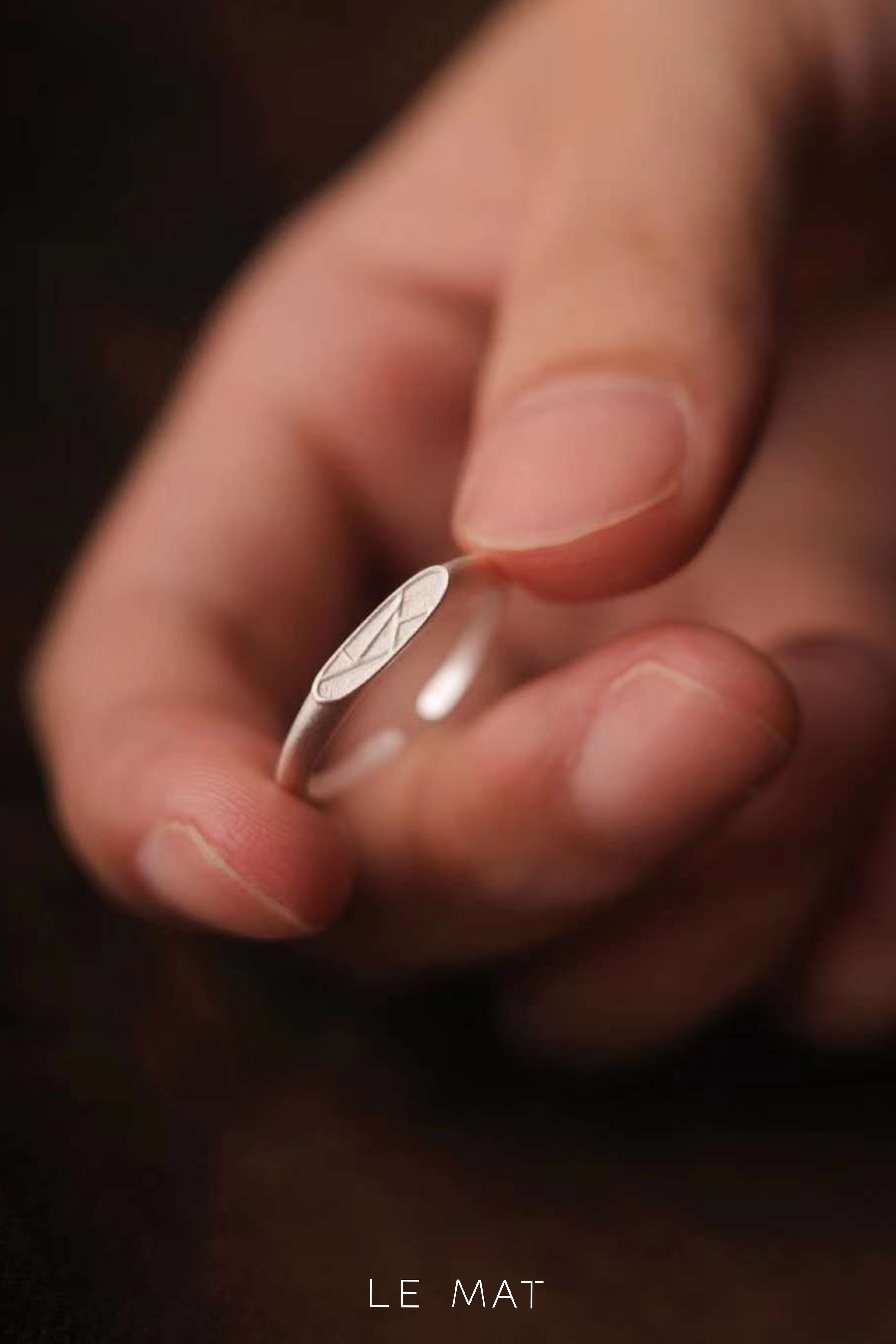 Cracked Ice Lattice Ring